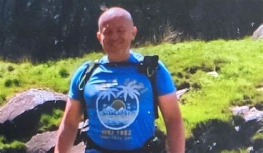 Huge search resumes for missing hiker in Kerry mountains