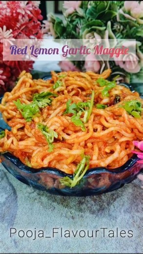 “Red Lemon Garlic Maggi | Spicy Street-Style Twist😍 🧄🔥#short @Pooja_FlavourTales