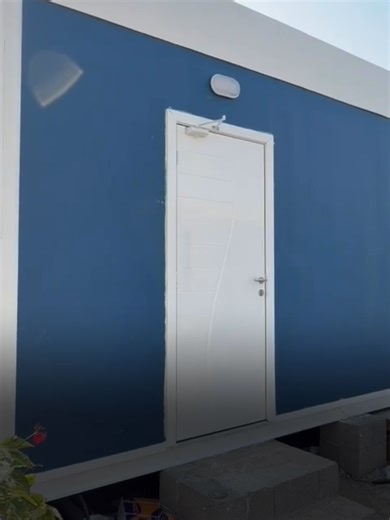 Modern Office Solution: Premium Building-Style Caravan