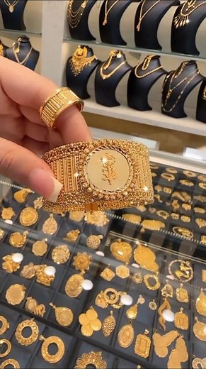 Gold Jewelry: The Ultimate Symbol of Beauty and Luxury