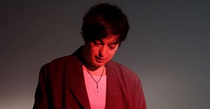 Joji wants to break out in his “Run” video