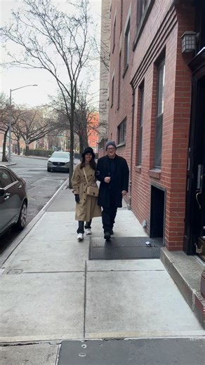 São 34 anos caminhando lado a lado, compartilhando sonhos, aprendendo juntos e sempre escolhendo um ao outro. A vida a dois não é sobre perfeição, é sobre parceria, paciência e muito amor no dia a dia. E se tem algo que aprendi nessa caminhada, é que quando existe respeito e vontade de fazer dar certo, tudo flui muito melhor. ♥️ #casal #casalreal #amor #companheirismo #parceria #juntossomosmaisfortes #relacionamento #casamento #vidaadois #amordavida #casalfeliz #amizadeeamor #caminhandojuntos #h