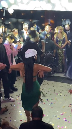 Bailando al Ritmo del Tambor Venezolano