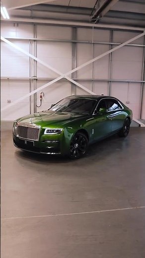 This Green Rolls-Royce Ghost Redefines Presence