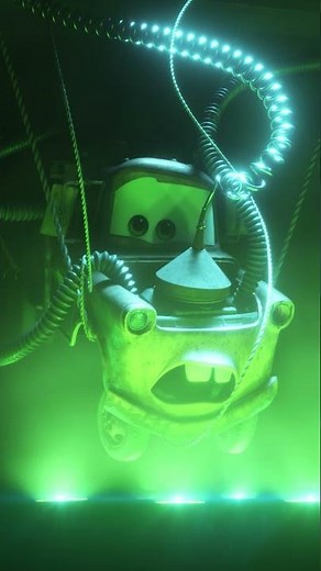 Lightning McQueen, Mater and Ivy scare away the other cars! 😈🚗 | Pixar Cars | Disney Jr.