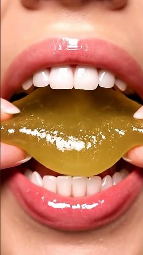 ASMR Eating lips relax👄 (entertainment sounds)