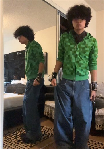 Explore Y2K Fashion: Baggy Outfits Inspired by Minecraft