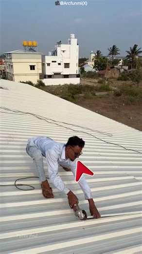 This Roof Vent Spins Without Electricity 😲 #shots #facts