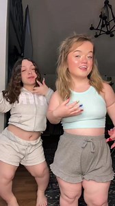 @ittybittyprettyyy @kels.aff | Cassandra Davis