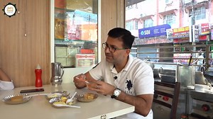 Arati Sweets have a vast range of Bengali sweets that are loved for their quality and taste. We tried few of them like baked rasogolla, rasmali and kheer doi of which the last one was mind blowing. Follow us on http://www.instagram.com/delhifoodwalks | Delhi Food Walks