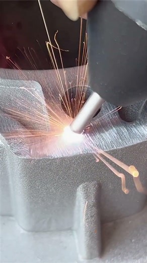 Cold Welding Machine - Capacitor discharge instantaneous pulsed TIG welding