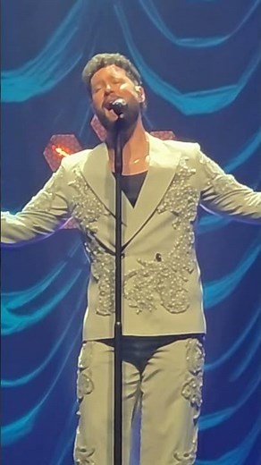 Calum Scott – God Knows (LIVE in Amsterdam 2025) 💔✨ | Chills from the First Note