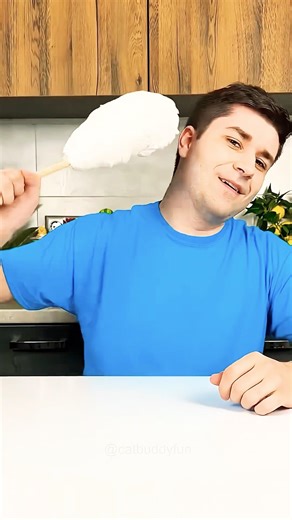 Clean my ear #funny #outdoorwork #funnymemes #funnymemes #comedy