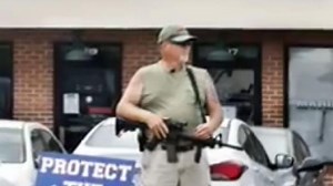 Chattanooga shooting sparks debate on security at military recruitment centers