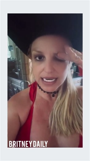 Britney Spears Reveals Her Botox Disaster