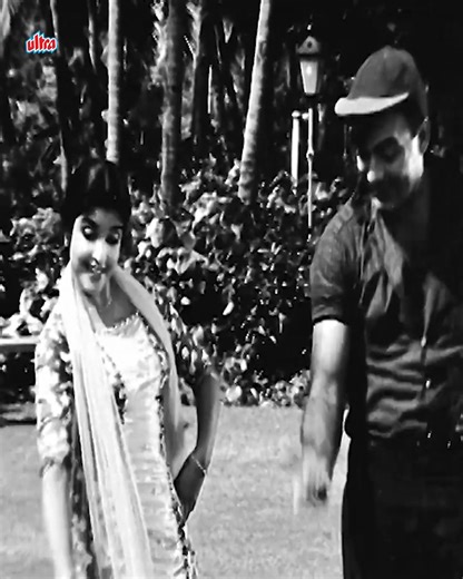 610K views · 15K reactions | Jaa Ja Re Deewane Movie/album : Grahasti (1963) Singers : Asha Bhosle, Mohammed Rafi Lyricist : Shakeel Badayuni Music Director/Composer : Ravi Shankar Sharma (Ravi) #JaaJaReDeewane # Grahasti | Gaane Naye Purane | Facebook