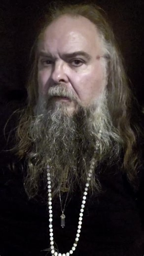 How do the Whisperes, and higher beings like spirit guides communicate? This is probably the most challenging aspect of spirit communication. Tune in to discover how this universal language works, and how you may already be receiving c9mmunication. #spiritguides #channeling #communication #spirituality #paranormal #supernatural #contact #seance | Kaedrich Olsen - Shadow Worker