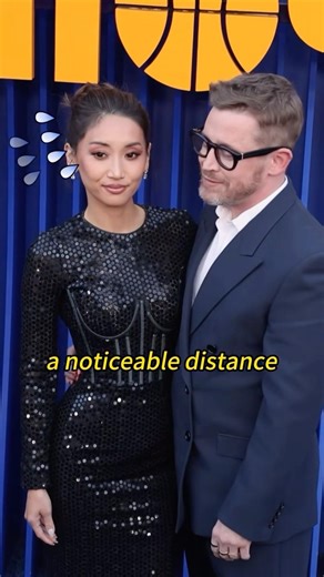 Why is Brenda Song deliberately keeping her distance from Macaulay Culkin? #shorts #macaulayculkin