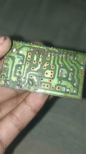 to yah Hai ek yah to Bluetooth module ka circuit pathshala plus minus battery ke liye signal speaker