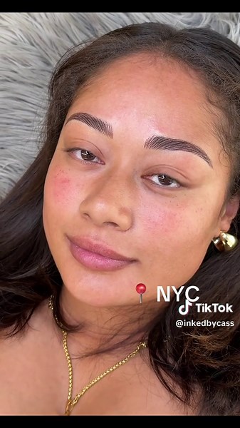 Natural Eyebrow Shaping with Nano Hair Strokes