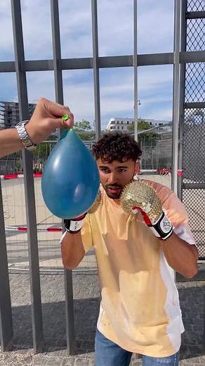 Balloon splash 🌊 | Youneszarou