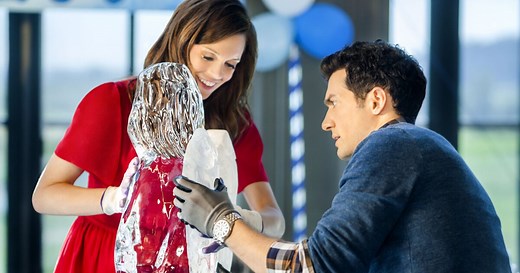 Preview - Ice Sculpture Christmas