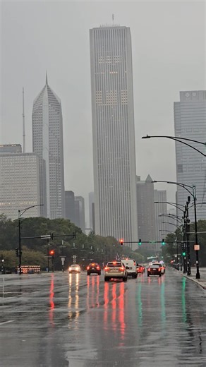 I like rainy days. Chicago is a beautiful city any season of the year | Chicago Epic