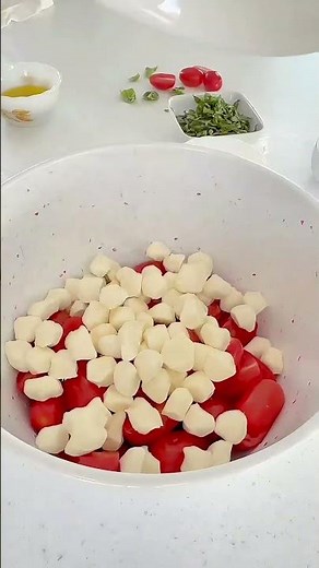 Caprese Salad With Cherry Tomatoes That Tastes Like Summer