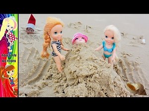 Anna and Elsa Toddlers Beach Vacation Hotel - Sandcastles - Fun - Swimming - Ocean - Toys - Dolls