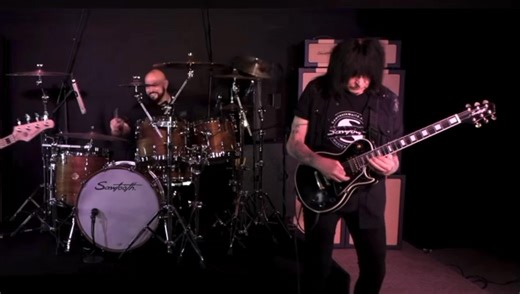 The Alternate picking Major 7th, 1, 2 and 3 Octave Arpeggio section of “No Boundaries.” You will be seeing this and a lot more on the MAB “Speed Kills” Europe Tour 2025. Tonight’s show is in Montecosaro, Italy! | Michael Angelo Batio