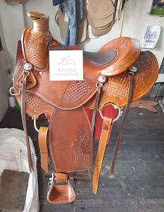 Hand Crafted Western Roping Saddle Cow Leather Seat Wooden Stirrups Round Skirt , With Matching Tack Set - Etsy UK