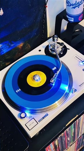 The Escapades - I Tell No Lies (1966)