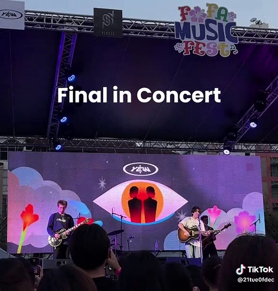 Creative Motion Graphics for First Concert Experience