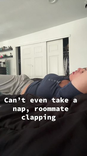 Roommate #clapped #clapping #roomies #roomate #helpme #roomates #roomate #clap #clapped