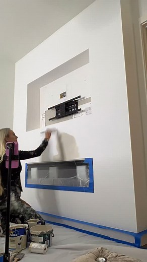 🐆✨G o l d L e o p a r d✨🐆 Beautiful leopard print texture wall mural Hand painted with a concrete base and gold texture with touches of leopard print🐾 Created for the gorgeous @char_d0103 #leopard #leopardprint #texturedart #textured #neutral #neutraldecor #neutrals #modernart #modernartist #interiordesign #interiordecor #interiorstyling #modernsalon #featurewall #moderninterior #moderndecor #moderndesign #salongoals #saloninspo #salondecor #mural #muralartist #concrete #mediawall #lounge #ａｅ