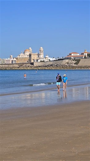 Playa Santa María del Mar 🏖️ Cádiz, Spain 🇪🇸 | A Beautiful Urban Beach #Shorts