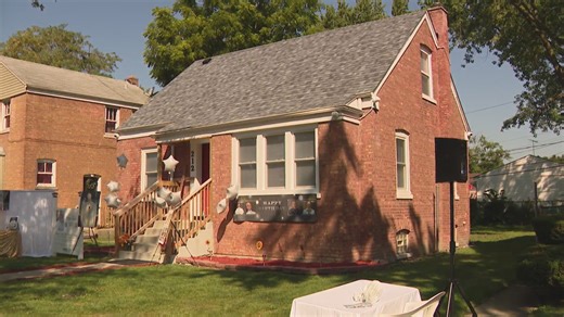 Village of Dolton celebrates Pope Leo XIV's 70th birthday with gospel music, balloons