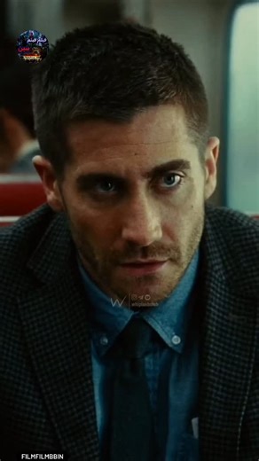 ‎معرفی/فیلم -انیمیشن/سینمایی-سریال‎ on Instagram‎: "کیا این فیلمو دیدن؟ ویپلش کلاب» فیلم کمتر دیده شده از جیک جیلنهال، یه اثر علمی‌ـ‌تخیلی به کارگردانی دانکن جونز که با بازی های خوب و داستان جالبش تونست کار قوی‌ای رو در این ژانر به جا بذاره. 🎞️ داستان درباره یه سربازه که توی یه مأموریت سری گیر می‌کنه؛ سیستمی که اجازه می‌ده آخرین ۸ دقیقه‌ی زندگی یه نفر دیگه رو دوباره تجربه کنه.. اون باید بمب‌گذار قطاری در شیکاگو رو پیدا کنه و هر بار با تکرار این هشت دقیقه، یه قدم به حقیقت نزدیک‌تر بشه. 🎬 Source