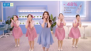 Watch our full Music Video by Hada Labo titled "Teman Sejati". Enter into a magical world with our Hada Labo H.A. Supreme range of booster serum. Leveling up your skincare game with our beauty serums.We hope you enjoy this song. Thank you for your love and support for Hada Labo 💙 Watch our music video & spot the hidden clues to stand a chance to win cash prizes worth up to RM20,000 !! 💙 All the best ! Click here to join now - www.hadalabovitachallenge.com | MY Hada Labo