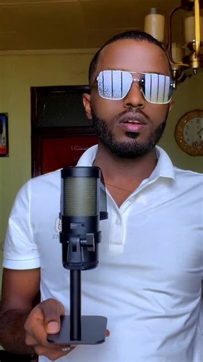 #creatorsearchinsights2025view🙌 #adolaeletronicmobile #viralvideo🔥