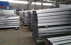 [Hot Item] Expressway Guardrail Tri Beam W Beam Square Post