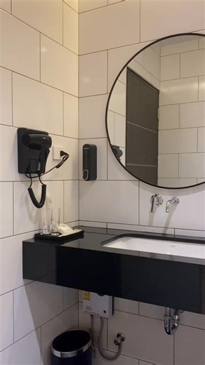 Newly Opened !! Udon Thani Hotel 💥โรงแรมเปิดใหม่…เมืองอุดรธานี ใกล้วัดดัง 💥💥9D City & Express Hotel Udon Thani💥✅ โมเดิร์น หรู สะอาด สุดคุ้ม ✅💥 จองเลย ลด30% !! จ่ายเมื่อเช็คอิน 💥💥 Messenger💥📞: 099-055-8214 , 099-055-8291Line: 099-055-8214 , 099-055-8291✅สระว่ายน้ำ-ฟิตเนส-อาหารเช้า - ฟรี!!✅สวนน้ำ ฟิตเนสที่ 9D Sport Hotel | 9D Group Hotel • Fitness • Food Air