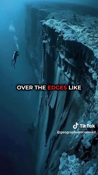 The Great Lakes hide massive underwater cliffs that create real “waterfalls” deep below the surface. Most people have no idea these ice-age canyons even exist. Would you ever dive to see them? #Geography #GreatLakes #EarthScience #HiddenPlaces