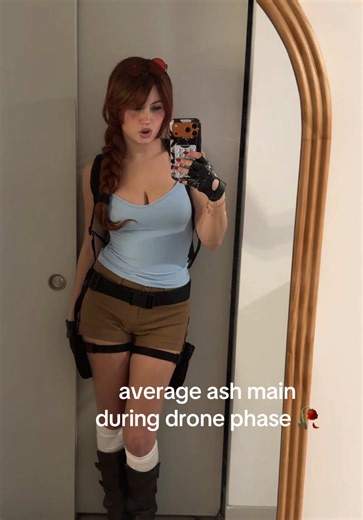 Lara Croft Ash Cosplay Showcase