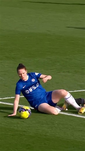 Veerle Buurman in the #AdobeWomensFACup this season 👏
