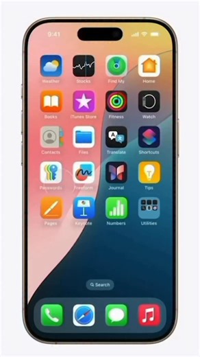 📱 Tip č. 59 z mé série 100 tipů na iPhone! Hesla? Zdlouhavá, slabá a hlavně pořád zapomenutá. 🤯 Apple má řešení – Passkeys. 👉 Co to je? Moderní způsob přihlašování, který úplně nahrazuje klasické heslo. Stačí Face ID nebo Touch ID a jsi přihlášený. 👉 Výhody: • Rychlejší než psát hesla. • Bezpečnější – žádný kód nikam necestuje. • Funguje i na Windows a Android přes QR kód. Všechna tvoje Passkeys najdeš v iOS v aplikaci Hesla (dříve Klíčenka). 🔐 Takže až se tě aplikace nebo web zeptá na vytv