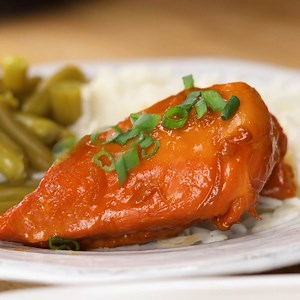 28K views · 49 reactions | You can make this easy, flavorful apricot chicken in the oven, slow cooker, pressure cooker, or even on the grill. You just can’t go wrong with this recipe! https://www.favfamilyrecipes.com/easy-apricot-chicken/ | Favorite Family Recipes | Facebook