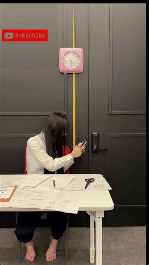 The Smart Girl’s Magic Trick 😱📱Mom Caught Her… But Then THIS Happened! 🤯 #smartgirls #facts