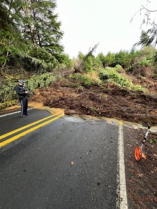 No timeline for Hwy 229 to reopen after landslide; 10 homes on evacuation notice