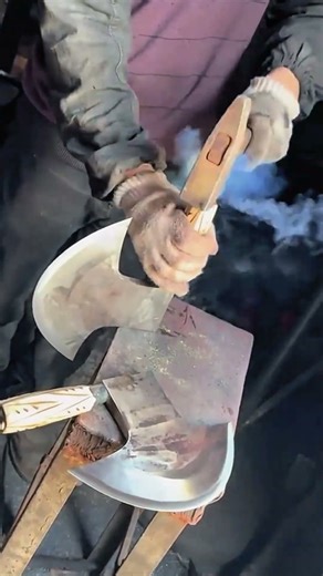 Smart Idea Easy and Precise Way to Install an Ax Handle Using Simple Tools #Shorts